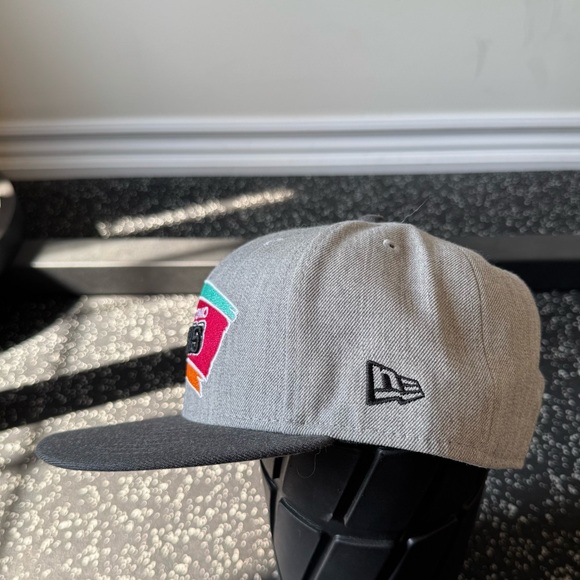 San Antonio Spurs Snapback - Picture 2 of 4